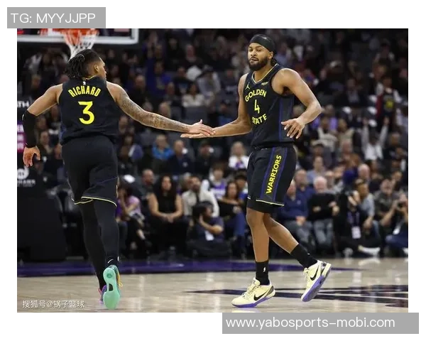 穆迪首次单场命中八记三分球叔叔的挑战激励我不断进步 穆迪首次单场命中八记三分球叔叔的挑战激励我不断进步