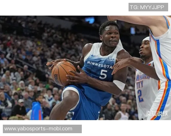 解说:在关键时刻展现无畏精神的球员恐怕只有爱德华兹能匹敌 解说:在关键时刻展现无畏精神的球员恐怕只有爱德华兹能匹敌